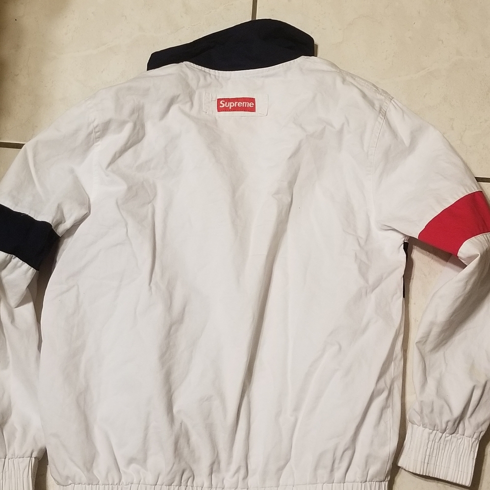 Supreme White Jacket - Picture 2 of 6
